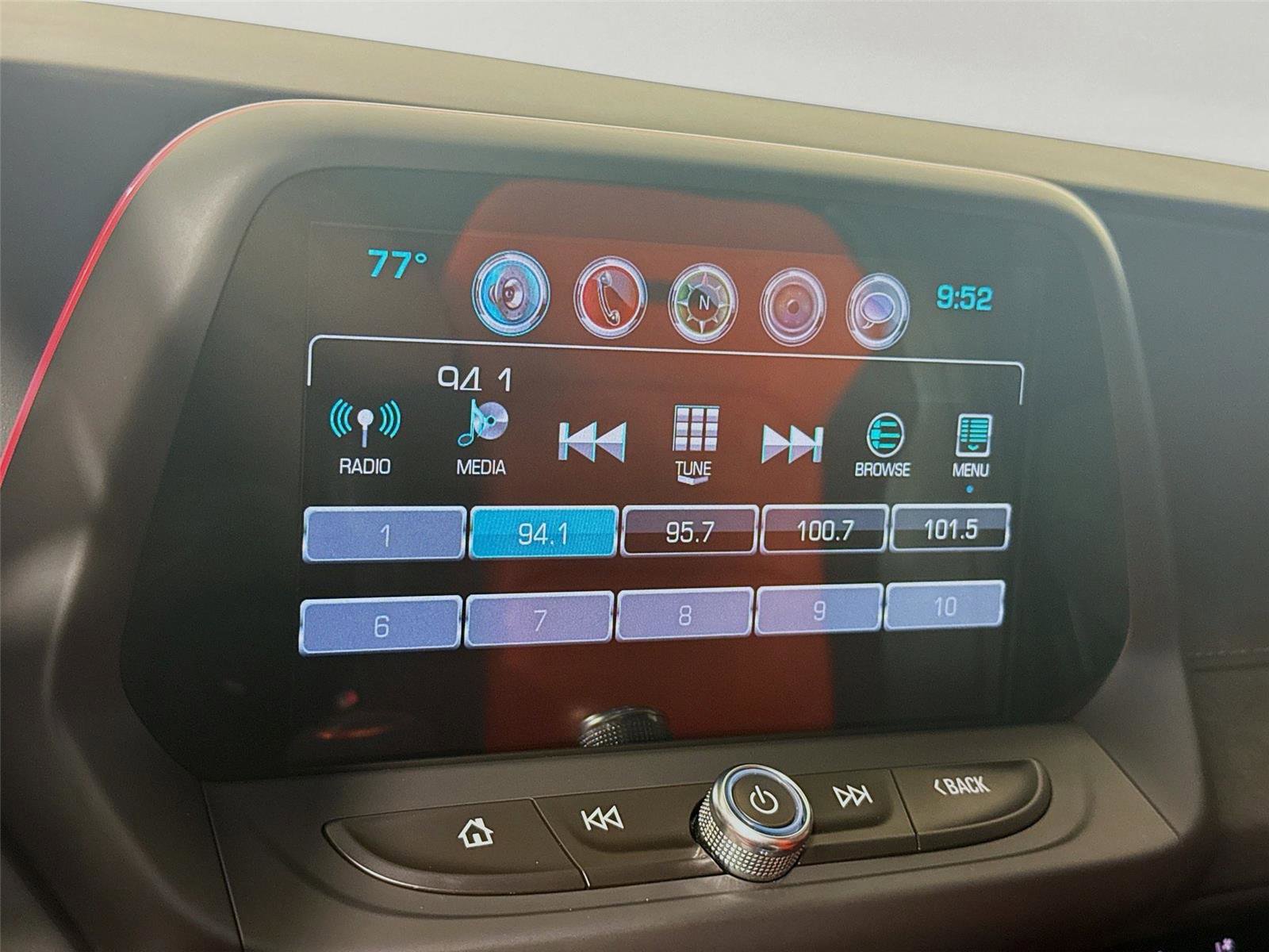 Used 2018 Chevrolet Camaro SS w/ Hot Wheels Edition RWD image 9