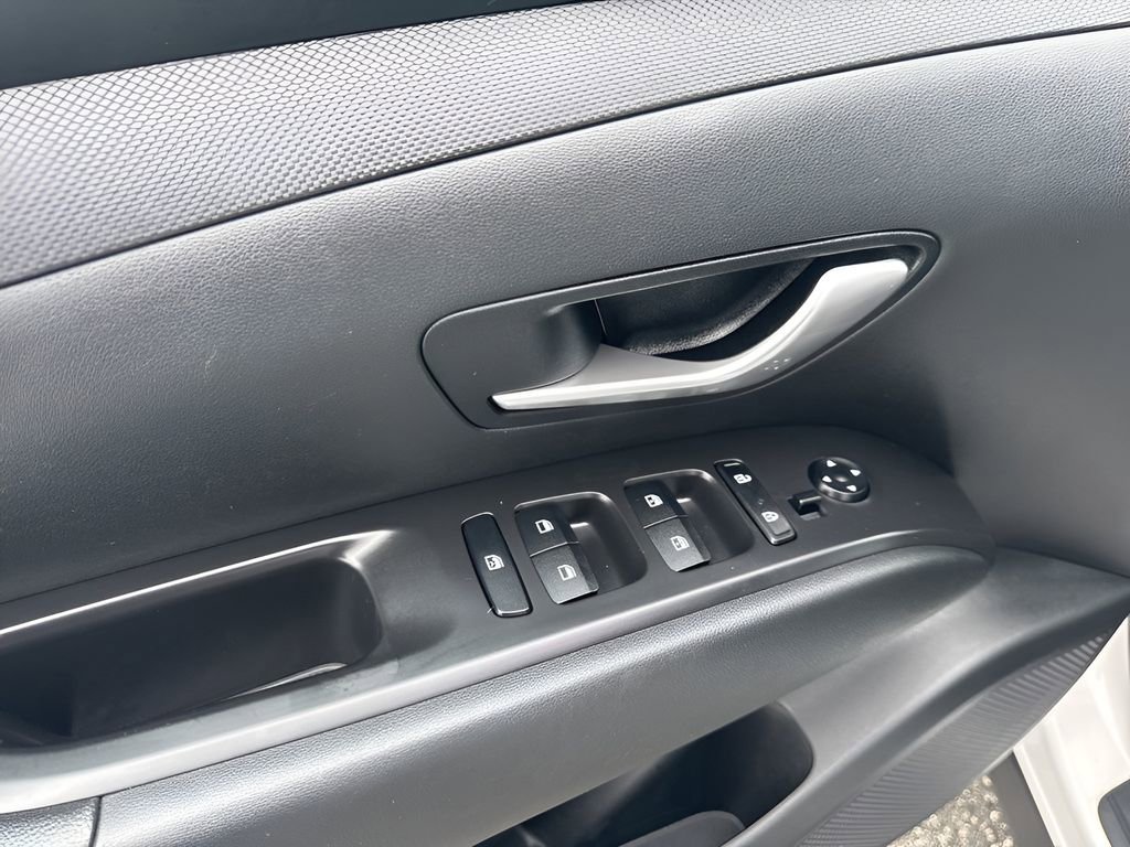 Used 2023 Hyundai Tucson SEL image 25
