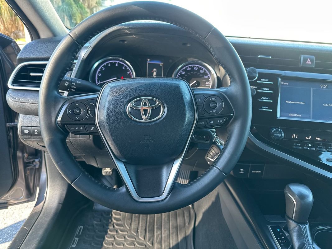 Used 2018 Toyota Camry SE image 19