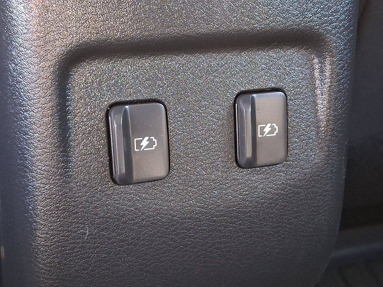 Used 2024 Nissan Kicks SV FWD image 11