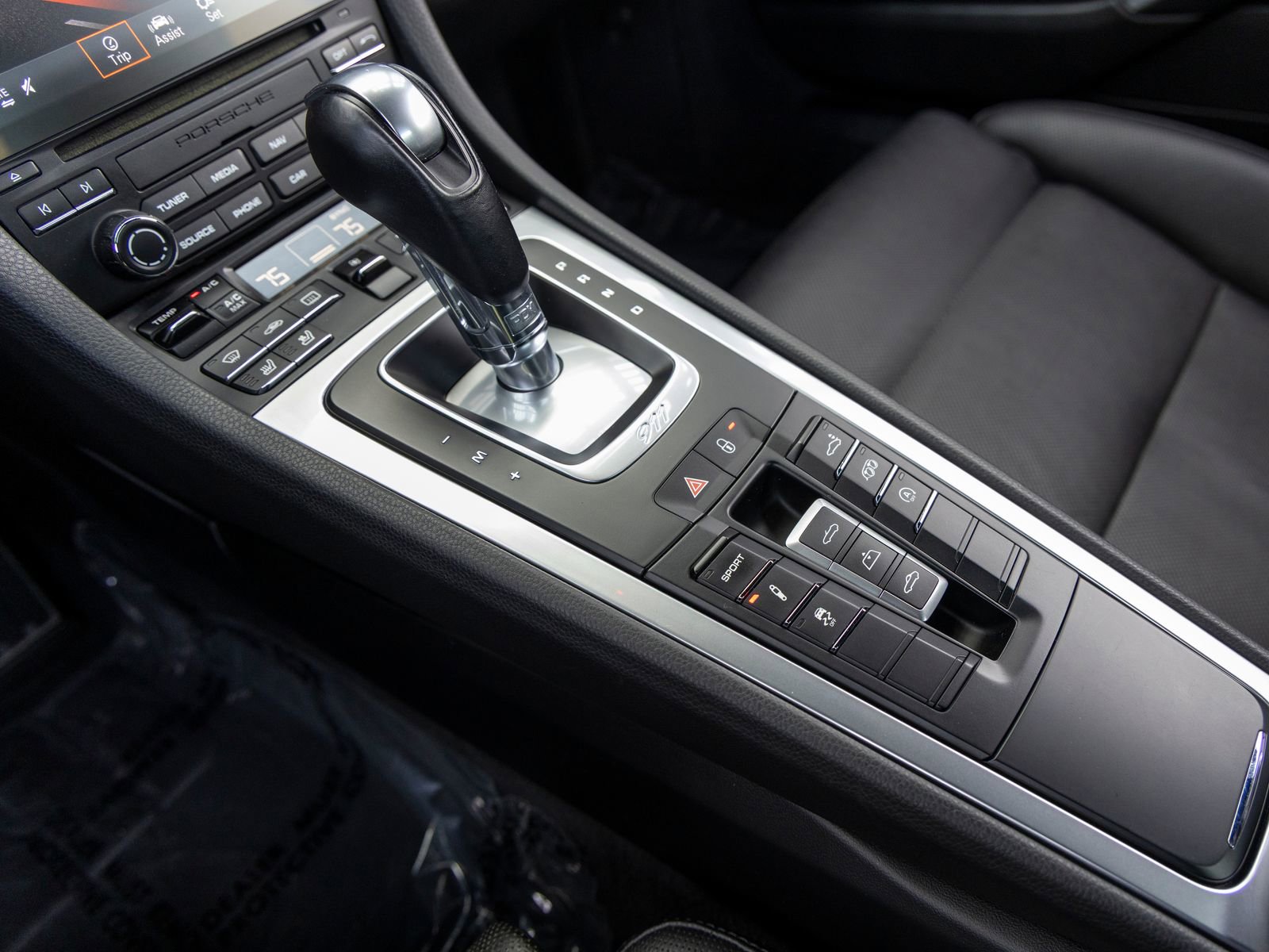 Certified 2018 Porsche 911 Carrera S image 38