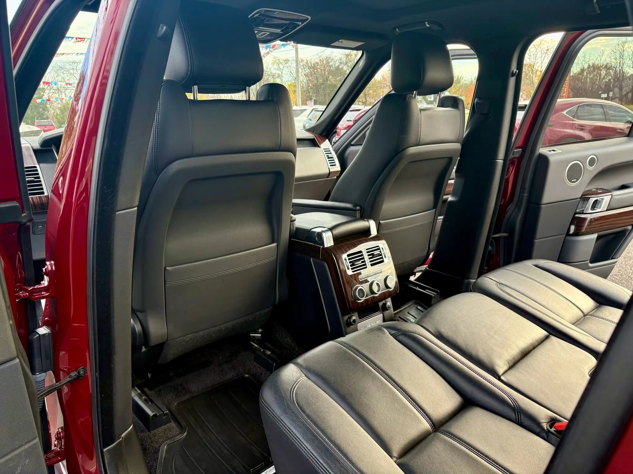 Used 2017 Land Rover Range Rover image 17