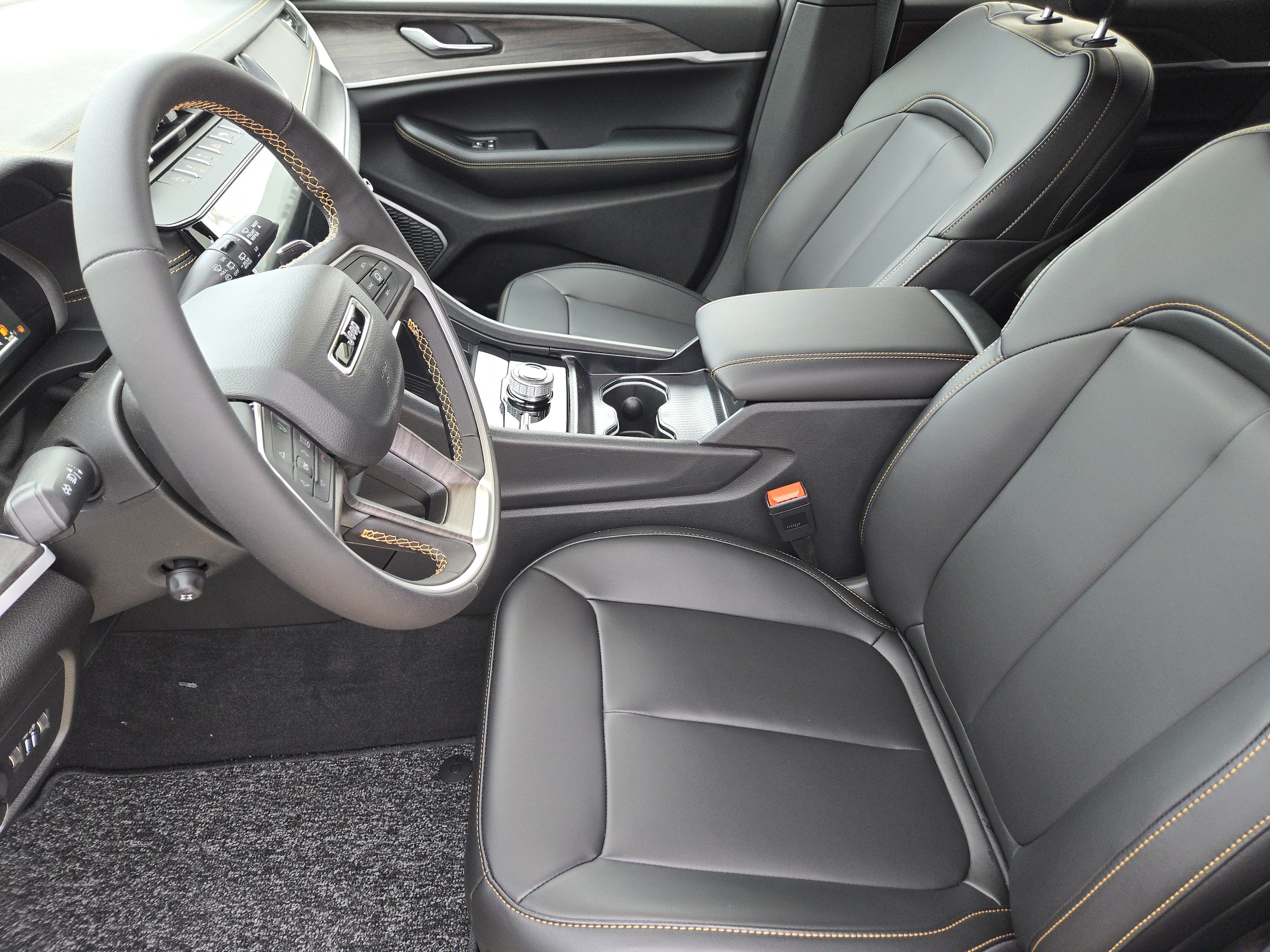 New 2026 Jeep Grand Cherokee Limited AWD/4WD image 10