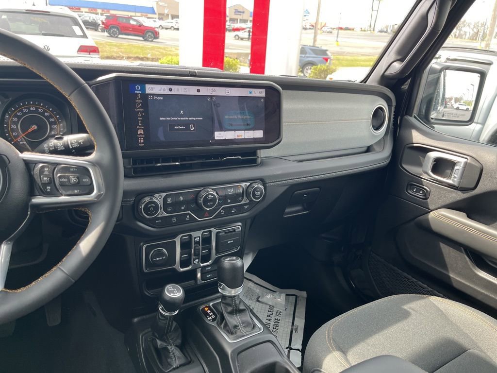 Used 2024 Jeep Wrangler Sahara w/ Technology Group image 29