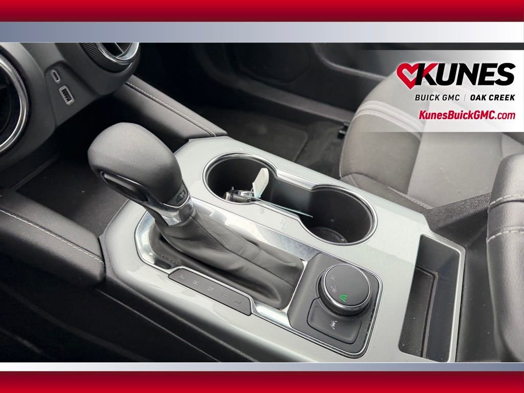 Used 2025 Chevrolet Blazer LT FWD image 20