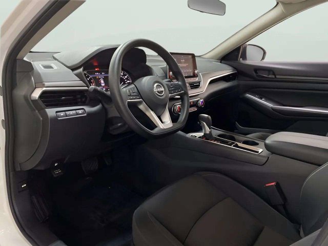 Used 2026 Nissan Altima 2.5 SV FWD image 16