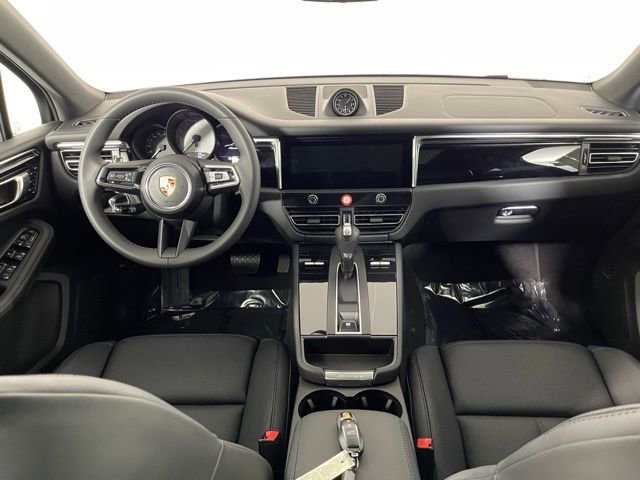 New 2025 Porsche Macan S image 40