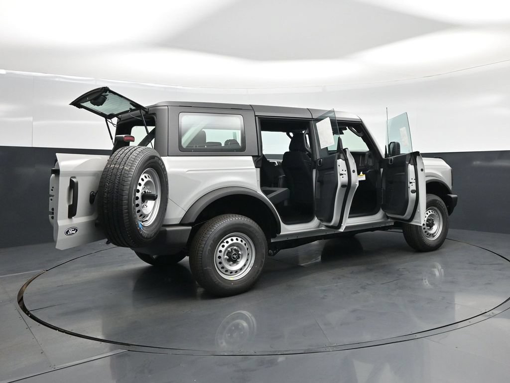 New 2026 Ford Bronco 4-Door AWD/4WD image 5