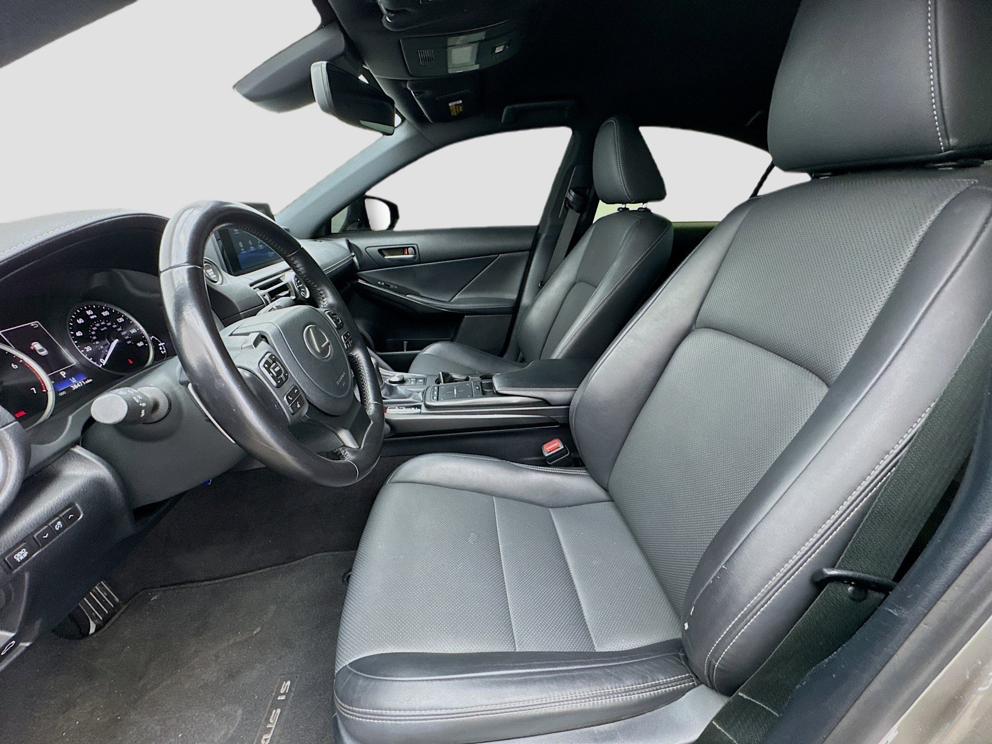 Used 2021 Lexus IS 300 w/ Accessory Package 2 image 13