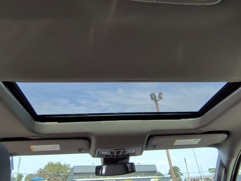 New 2026 GMC Sierra 1500 SLT image 23