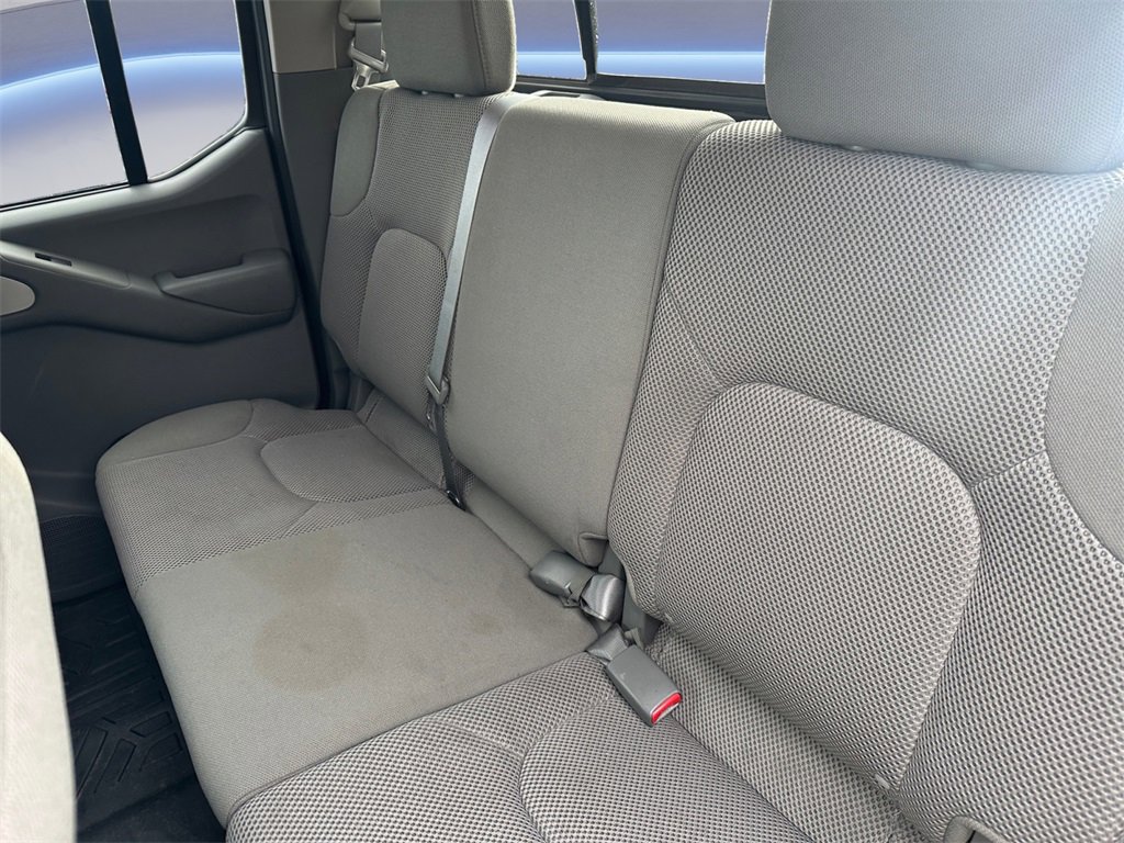 Used 2021 Nissan Frontier SV image 16