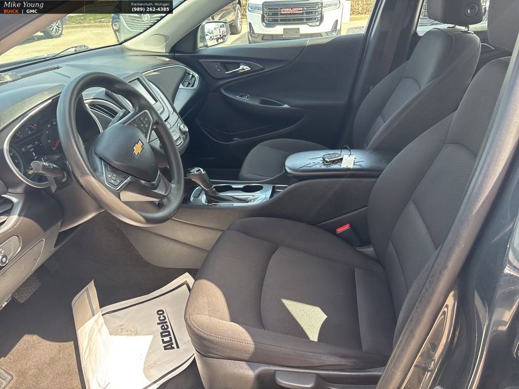 Used 2018 Chevrolet Malibu LS w/ LPO, Convenience Package 1 FWD image 14