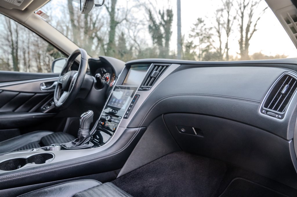 Used 2018 INFINITI Q50 Sport image 31