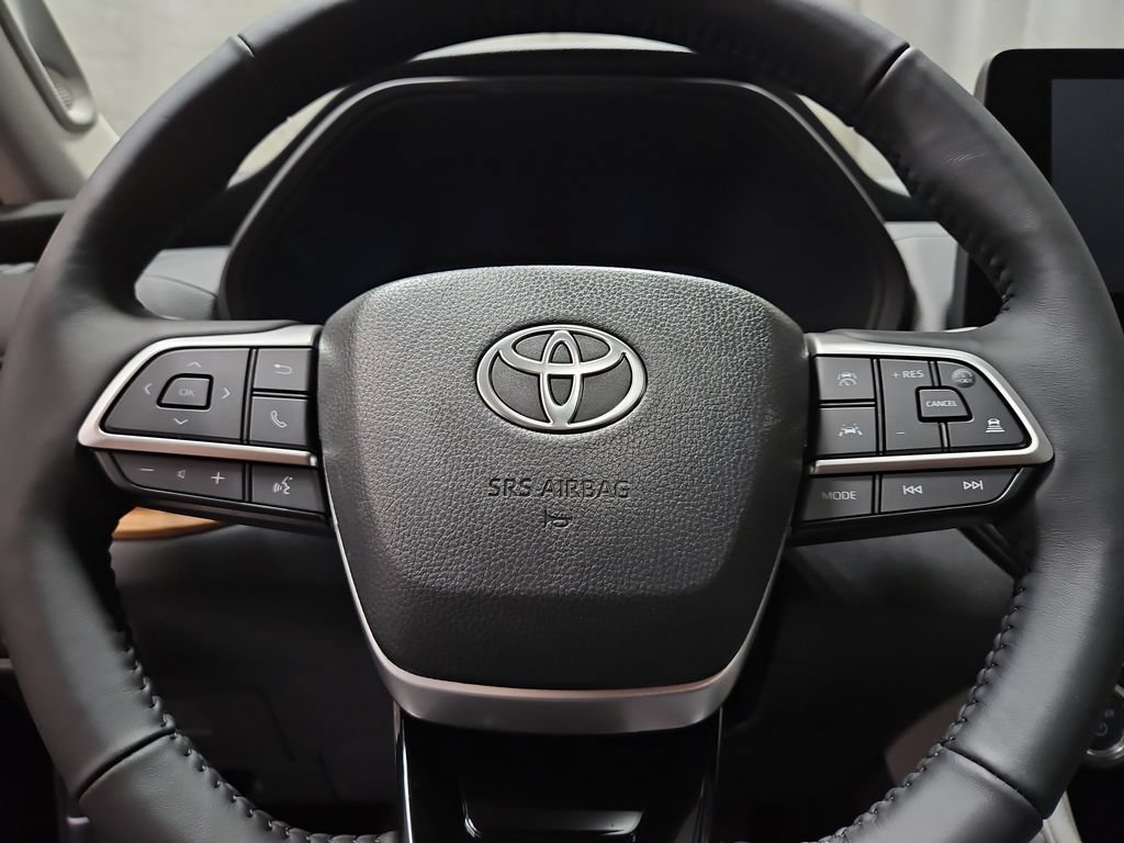 New 2026 Toyota Grand Highlander AWD Hybrid image 17