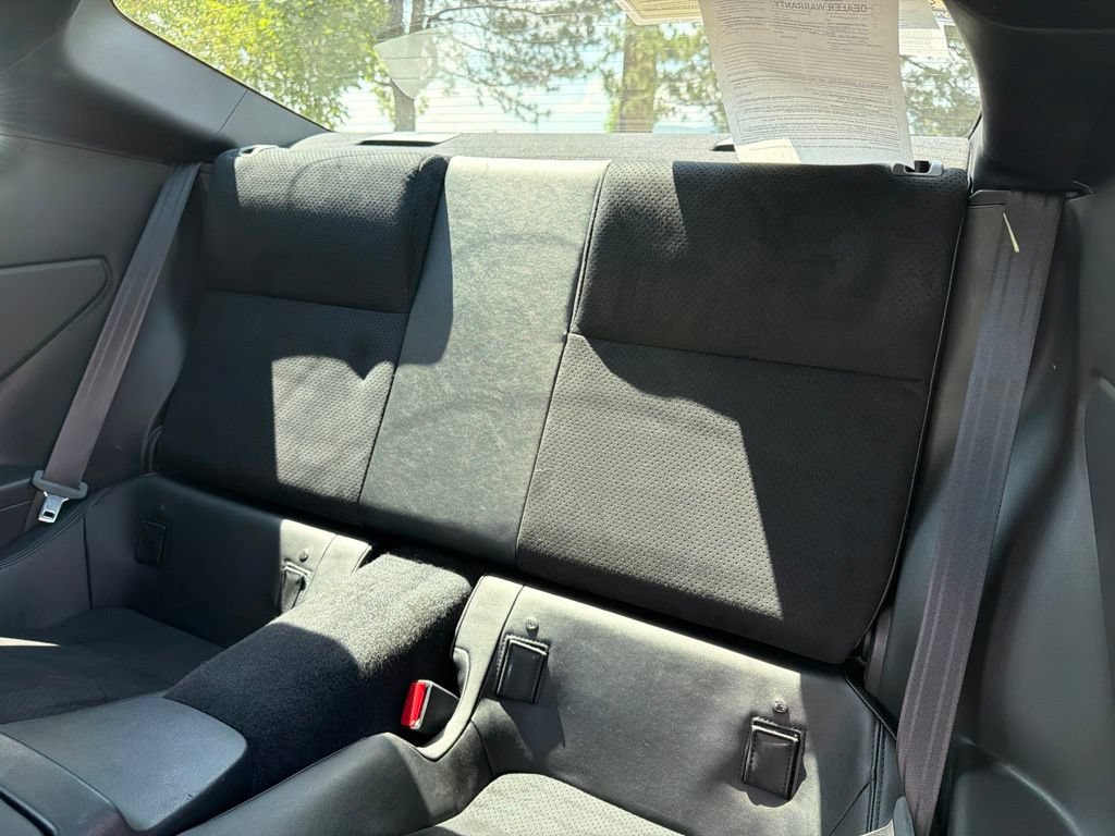Used 2025 Toyota GR86 Premium w/ ALL Weather Mat Package (TMS) RWD image 19
