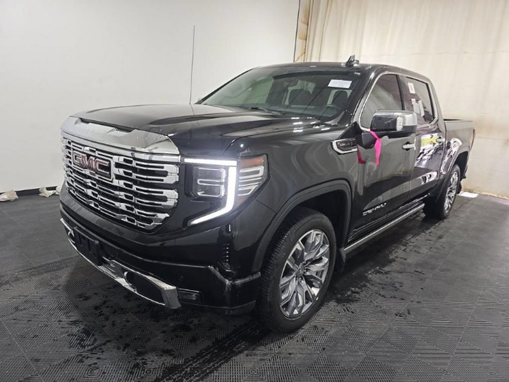 Used 2023 GMC Sierra 1500 Denali w/ Denali Reserve Package AWD/4WD image 2