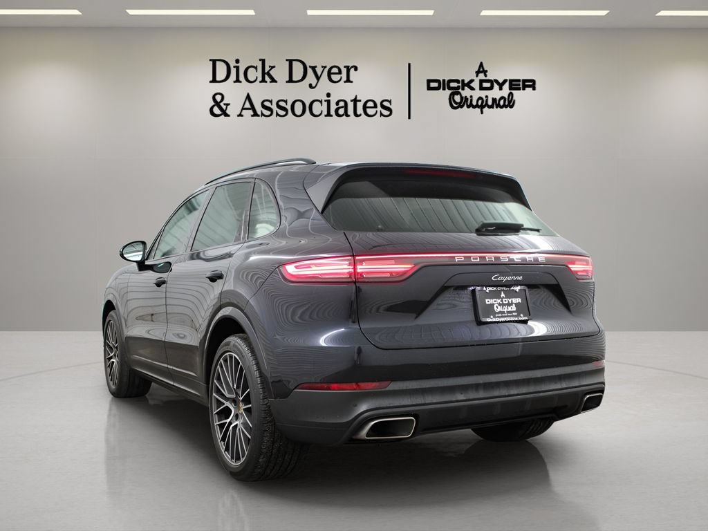 Used 2023 Porsche Cayenne AWD/4WD image 8