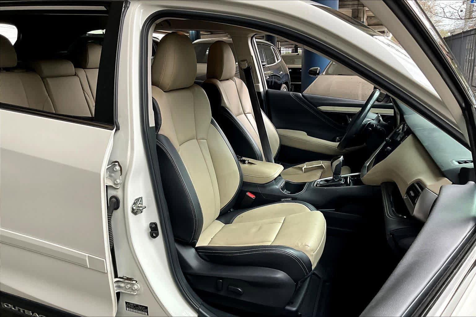 Used 2021 Subaru Outback Limited image 8
