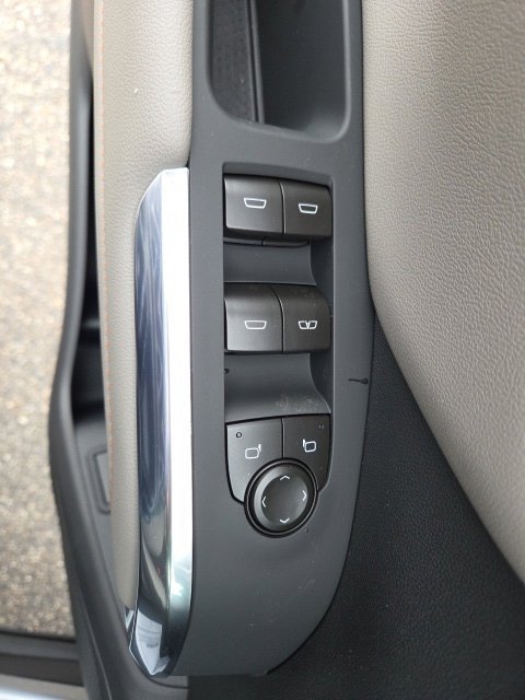 New 2027 Chevrolet Traverse LT w/ LPO, Floor Liner Package AWD/4WD image 44