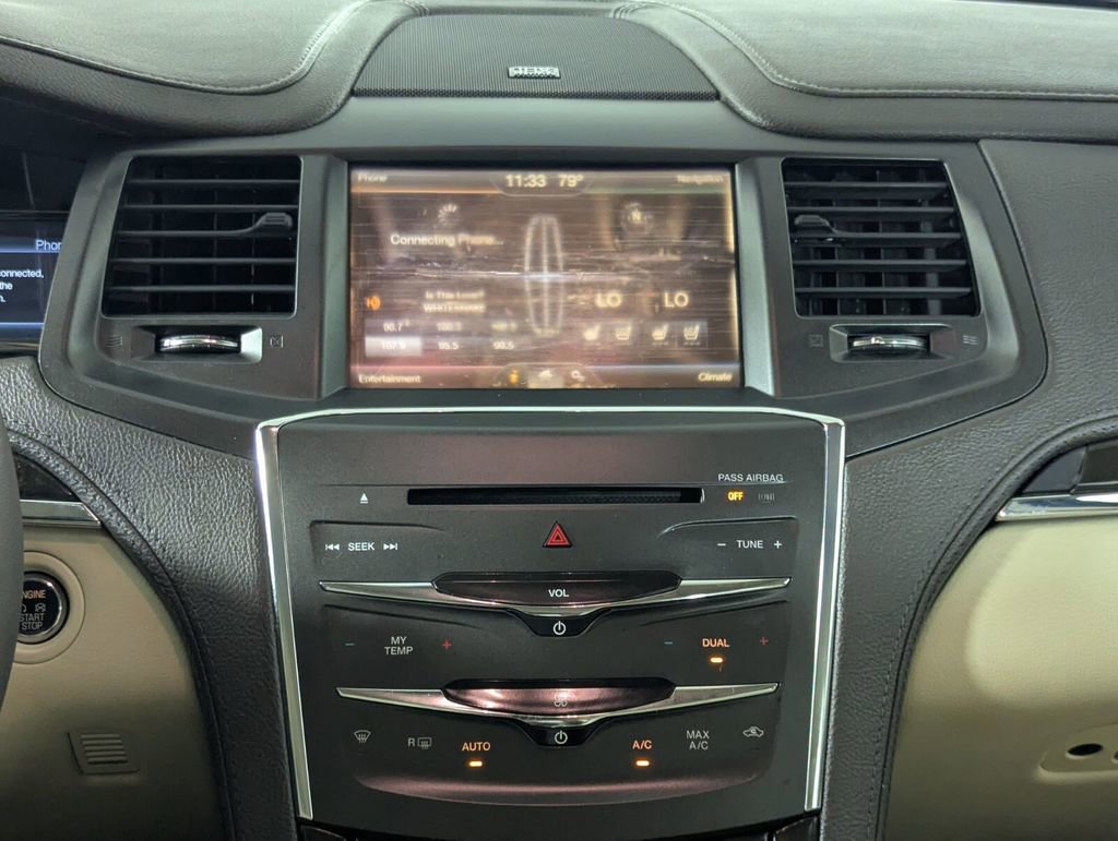 Used 2014 Lincoln MKS w/ Equipment Group 101A FWD image 18