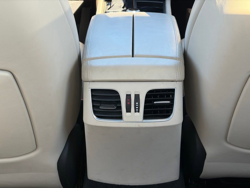 Used 2015 Hyundai Genesis 3.8 w/ Option Group 04 image 25