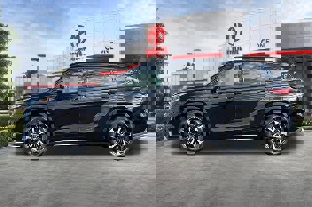 Used 2021 Toyota Highlander XSE image 8