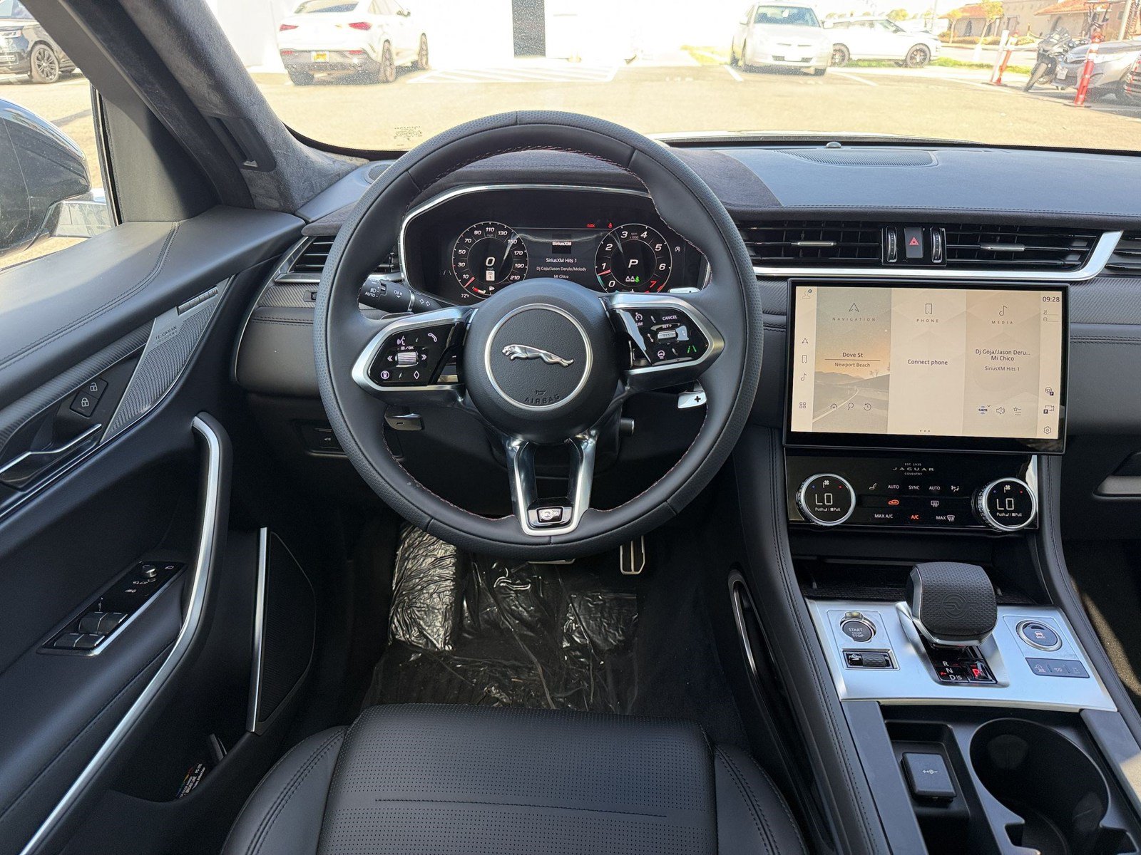 New 2026 Jaguar F-PACE SVR 575 Edition AWD/4WD image 29
