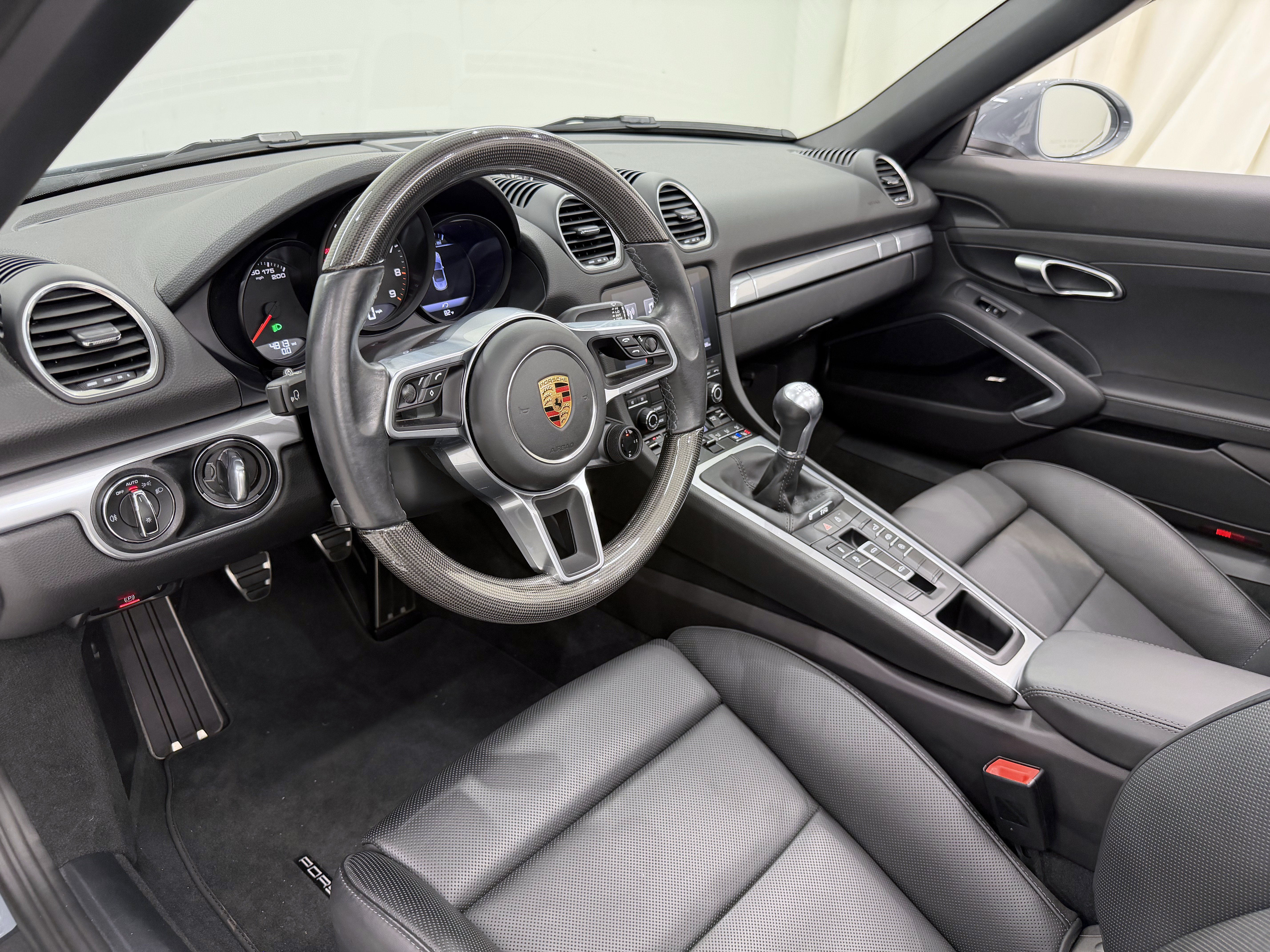 Used 2024 Porsche 718 Boxster GTS RWD image 4