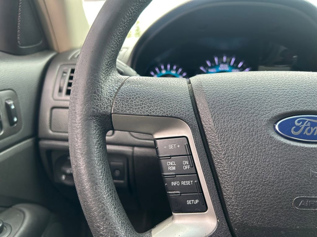 Used 2012 Ford Fusion SE image 17