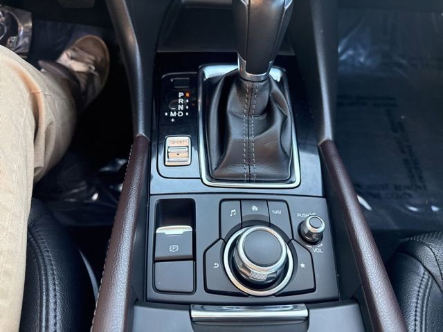 Used 2017 MAZDA MAZDA3 Grand Touring image 14