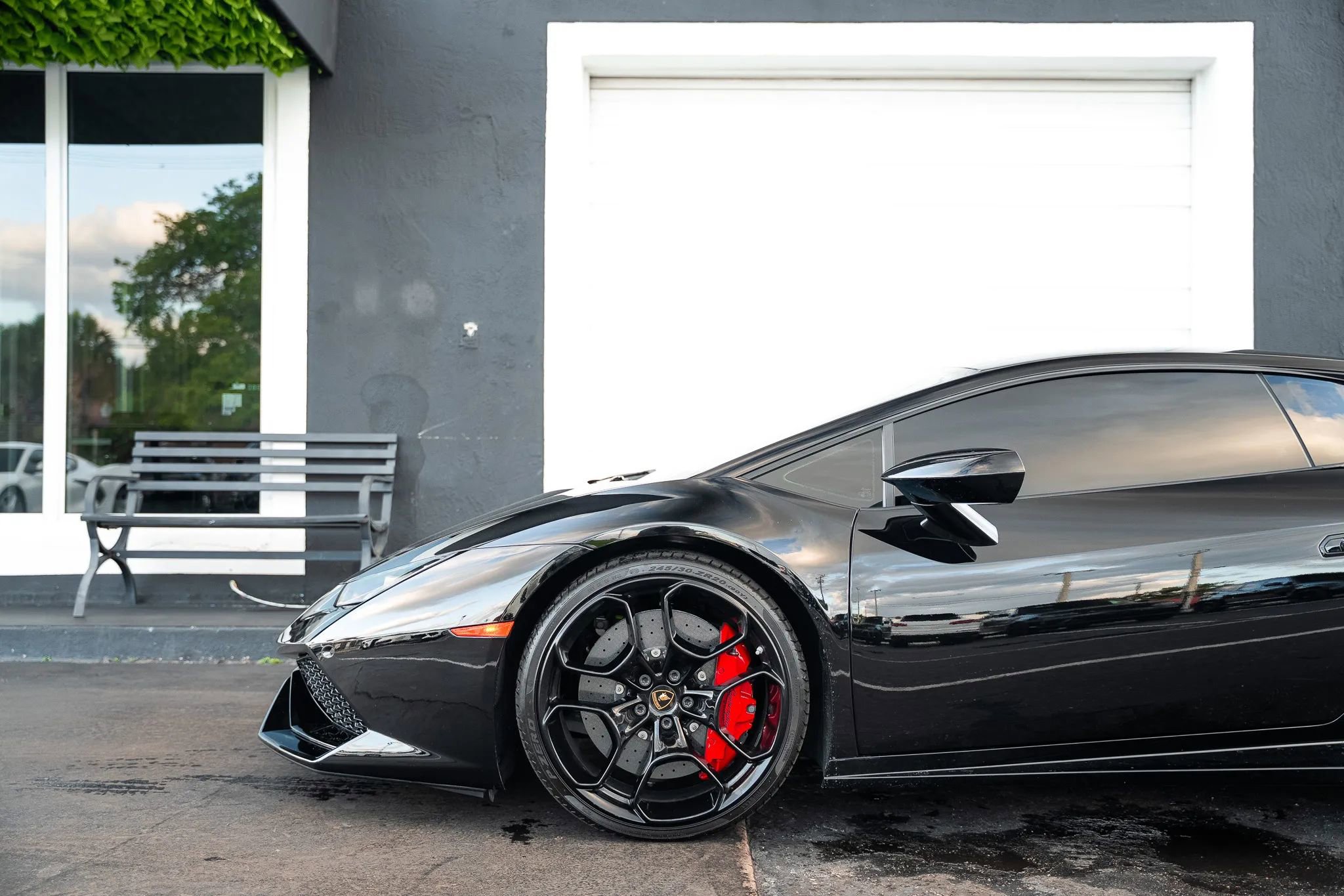 Used 2015 Lamborghini Huracan LP 610-4 AWD/4WD image 11