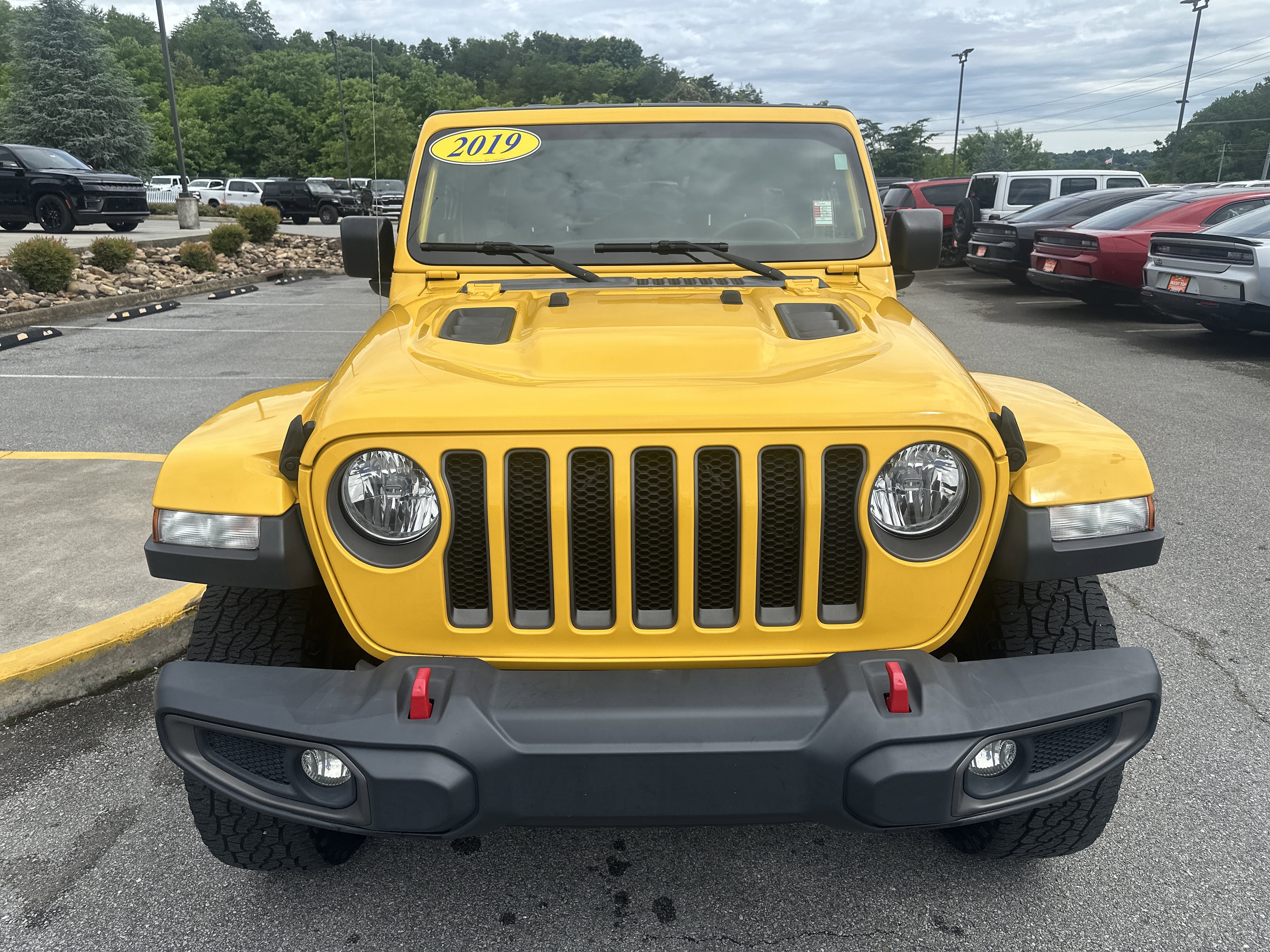 Used 2019 Jeep Wrangler Unlimited Rubicon w/ Cold Weather Group AWD/4WD image 4