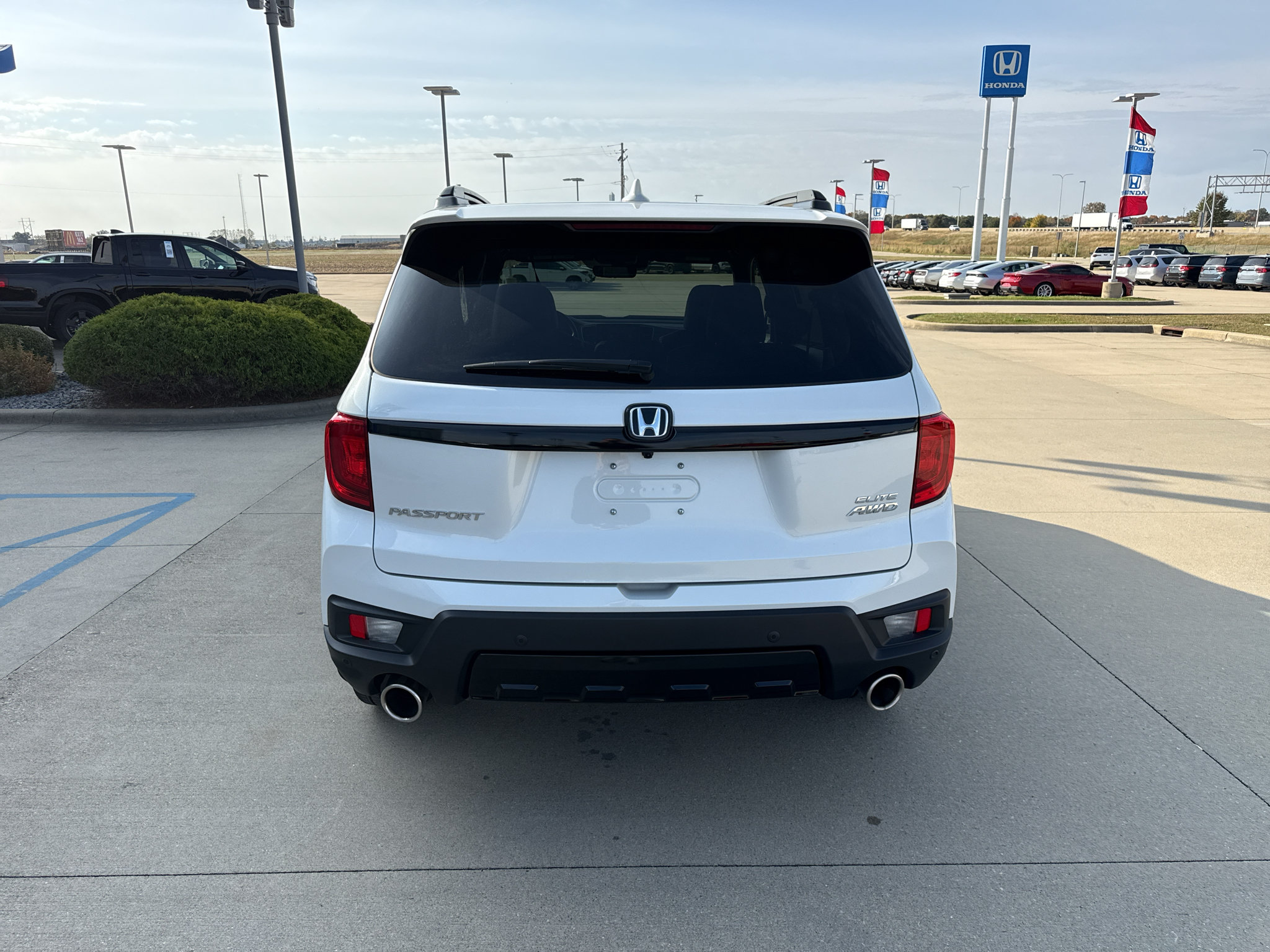 Used 2022 Honda Passport Elite image 6