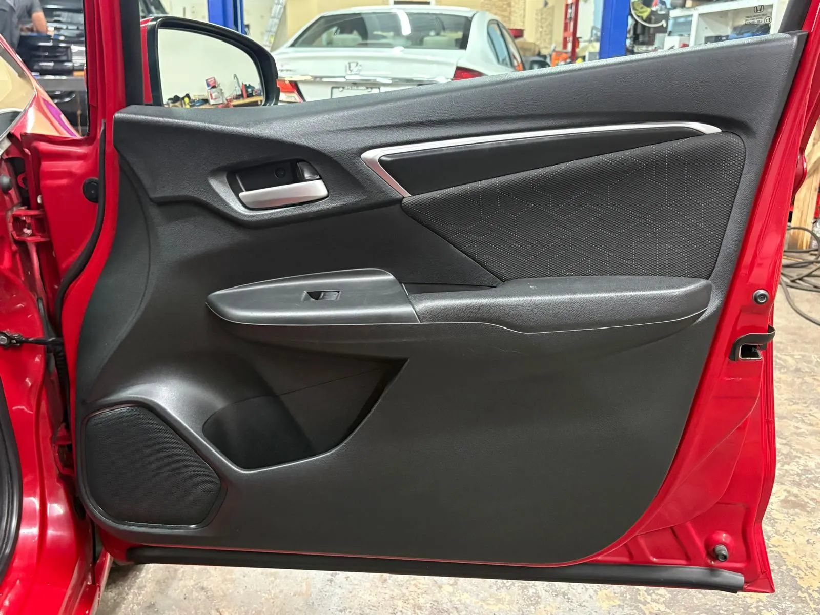 Used 2015 Honda Fit EX image 27