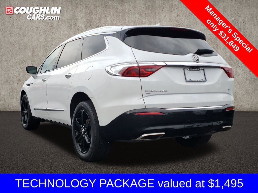 Used 2024 Buick Enclave Essence w/ Sport Touring Edition AWD/4WD image 4