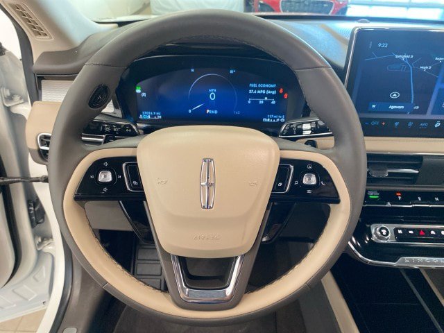 Certified 2023 Lincoln Corsair AWD w/ Equipment Group 101A image 16