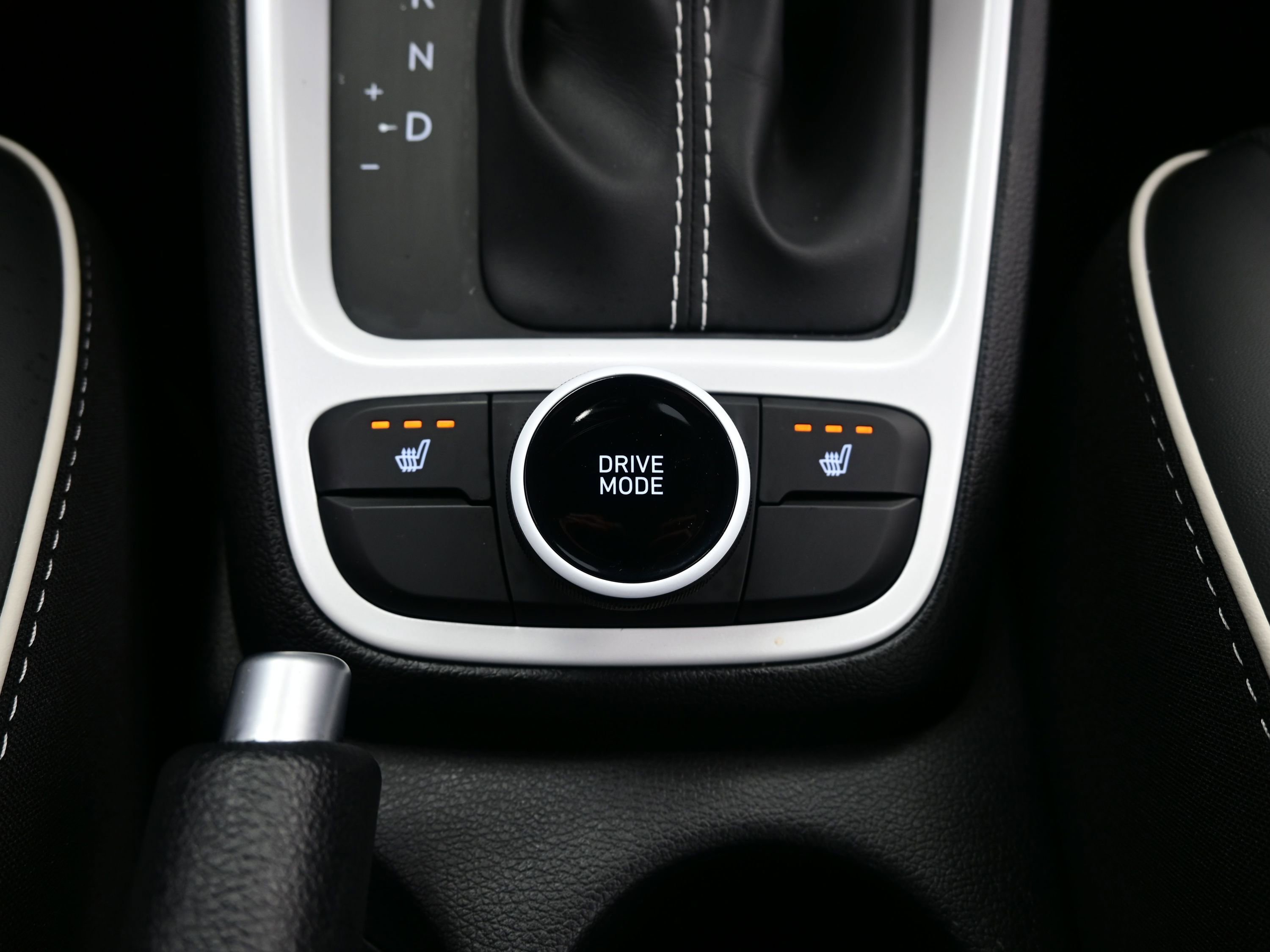 Certified 2025 Hyundai Venue Limited image 21