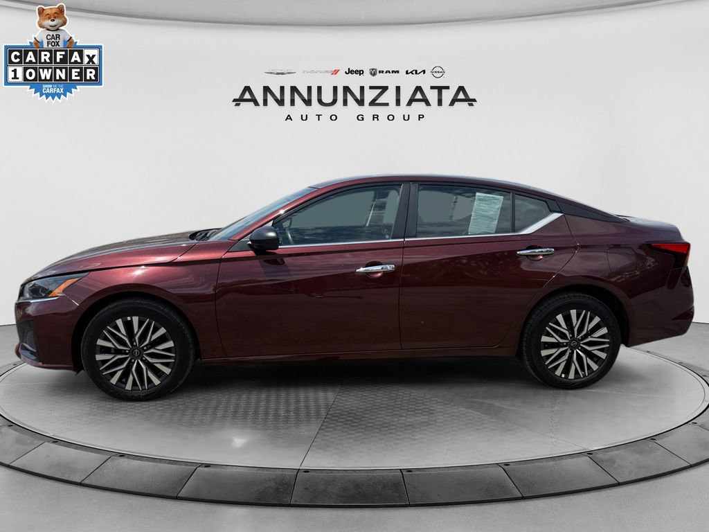 Certified 2025 Nissan Altima 2.5 SV AWD/4WD image 2