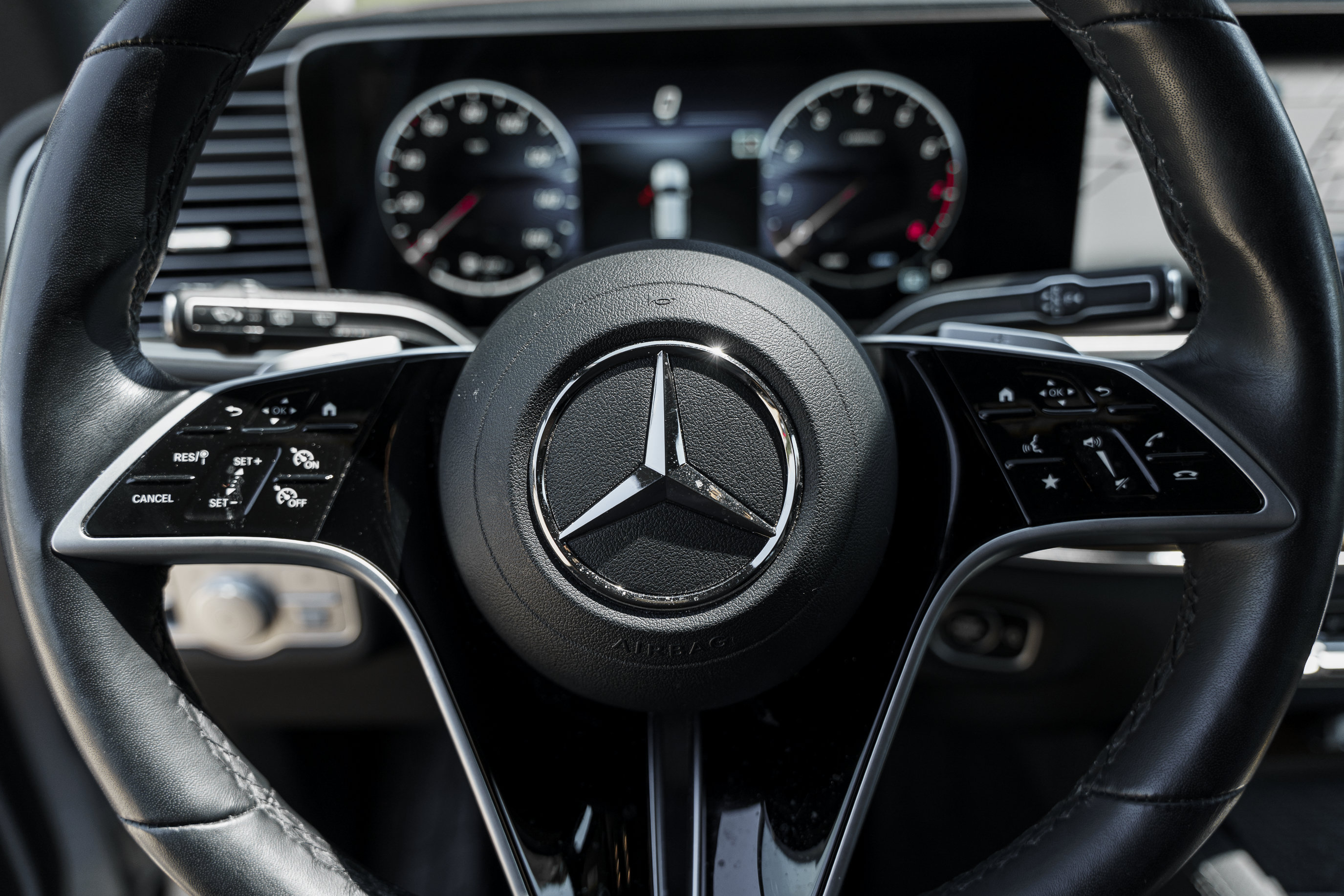 Used 2025 Mercedes-Benz GLE 450 4MATIC image 16