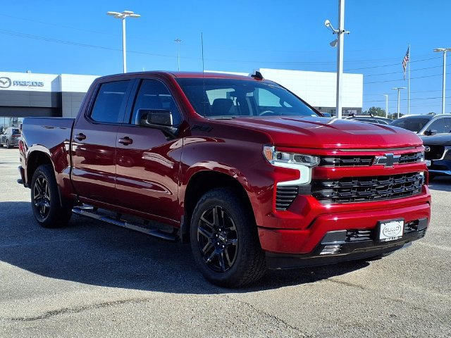 Used 2024 Chevrolet Silverado 1500 RST w/ Convenience Package II AWD/4WD image 3