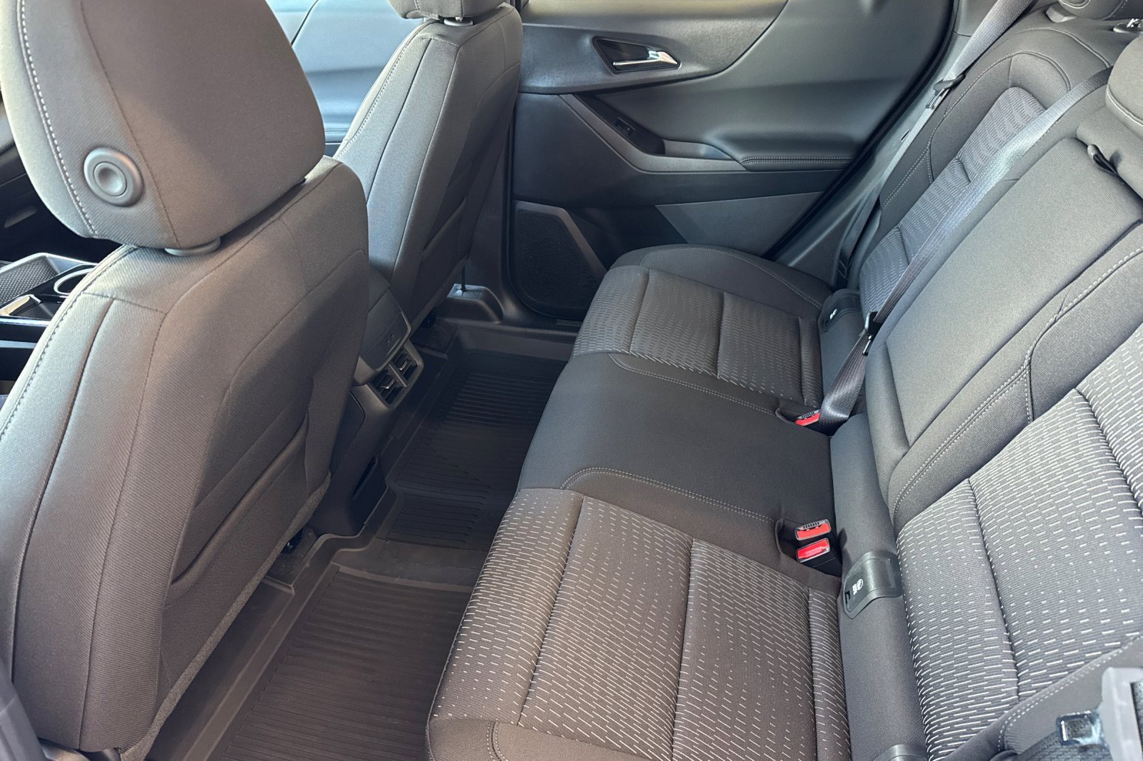 New 2025 Chevrolet Equinox LT image 12