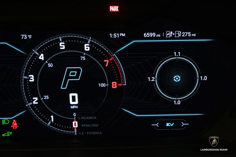 Used 2025 Lamborghini Urus SE image 85