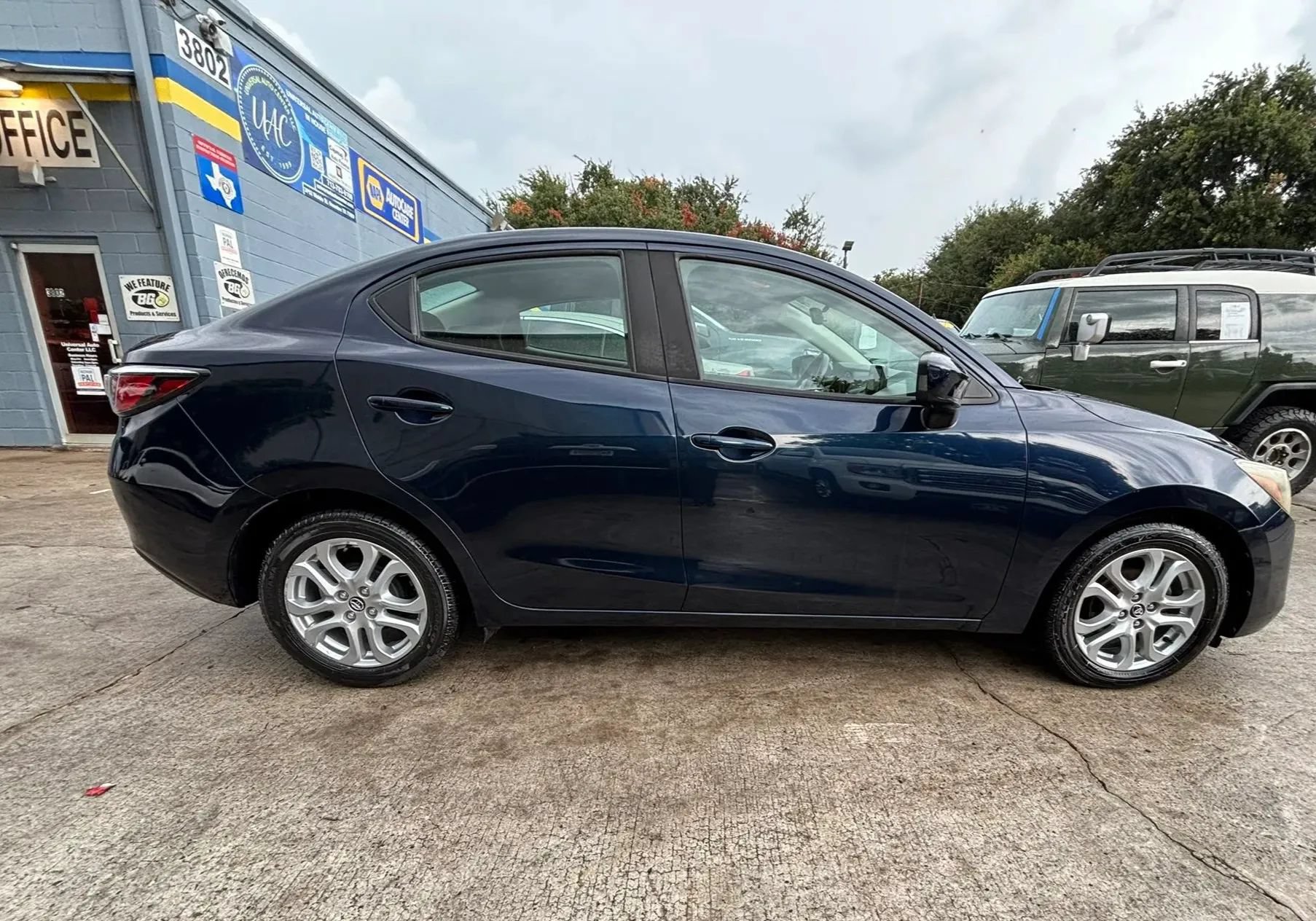 Used 2018 Toyota Yaris iA FWD image 7