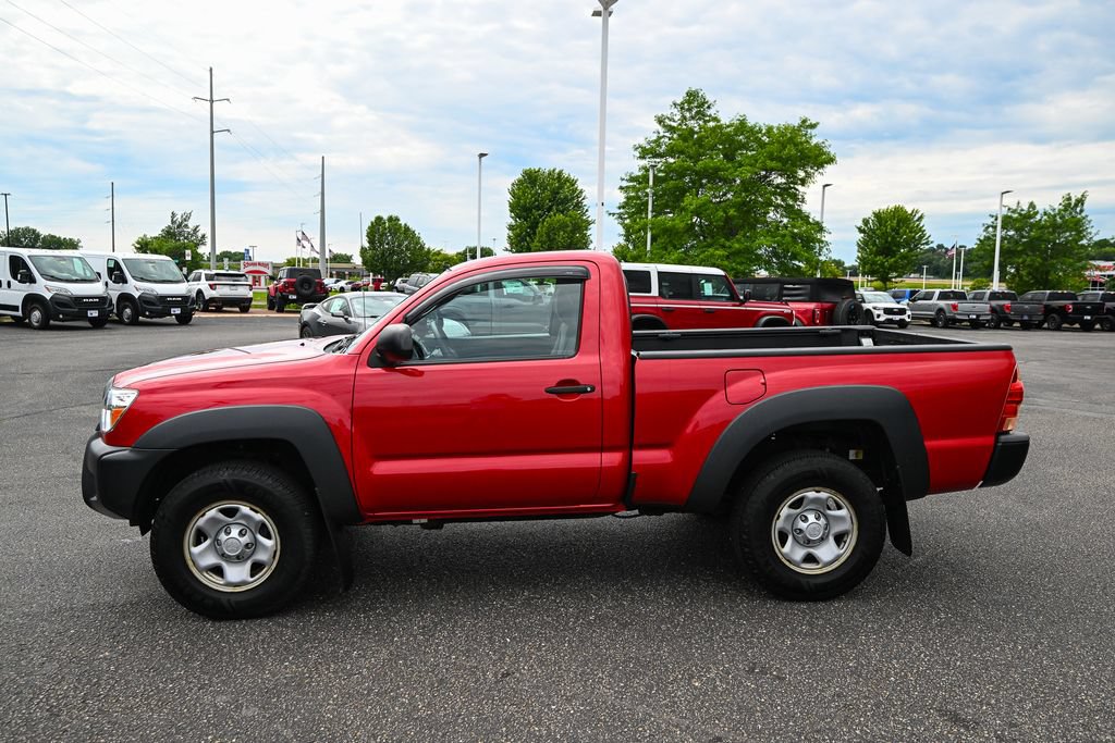 Used 2014 Toyota Tacoma 4x4 Regular Cab image 8
