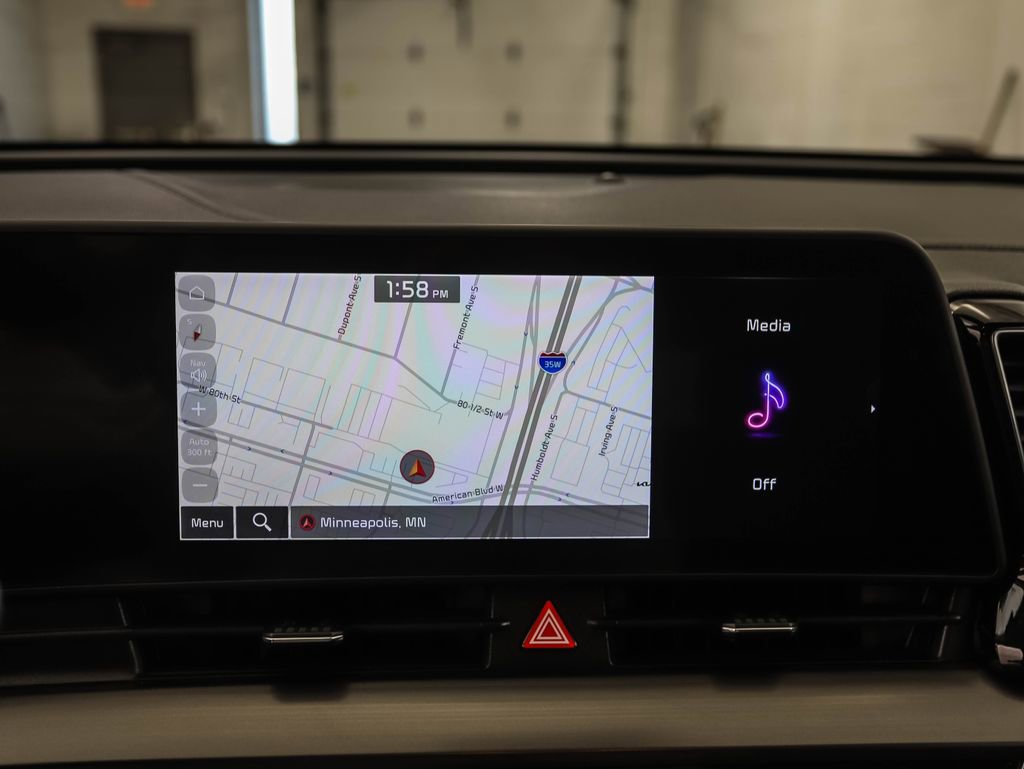 Used 2023 Kia Sportage EX image 16