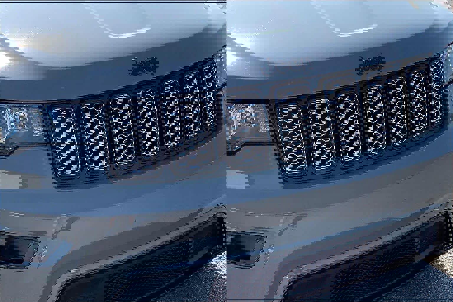 Used 2021 Jeep Grand Cherokee Laredo X image 29