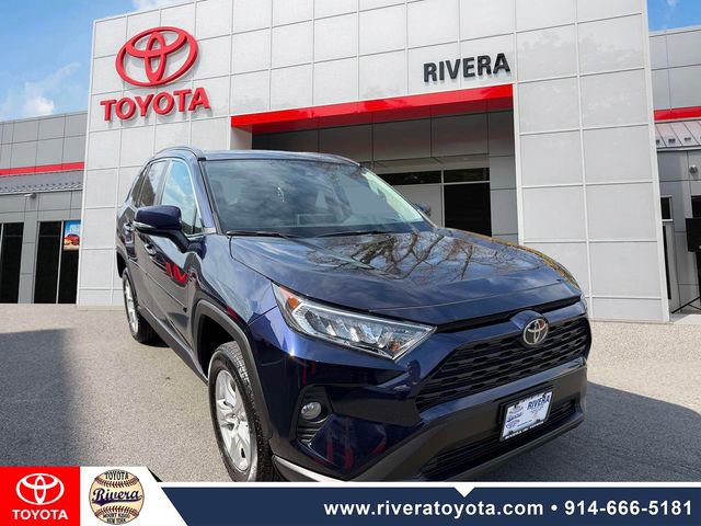 Used 2021 Toyota RAV4 XLE image 2