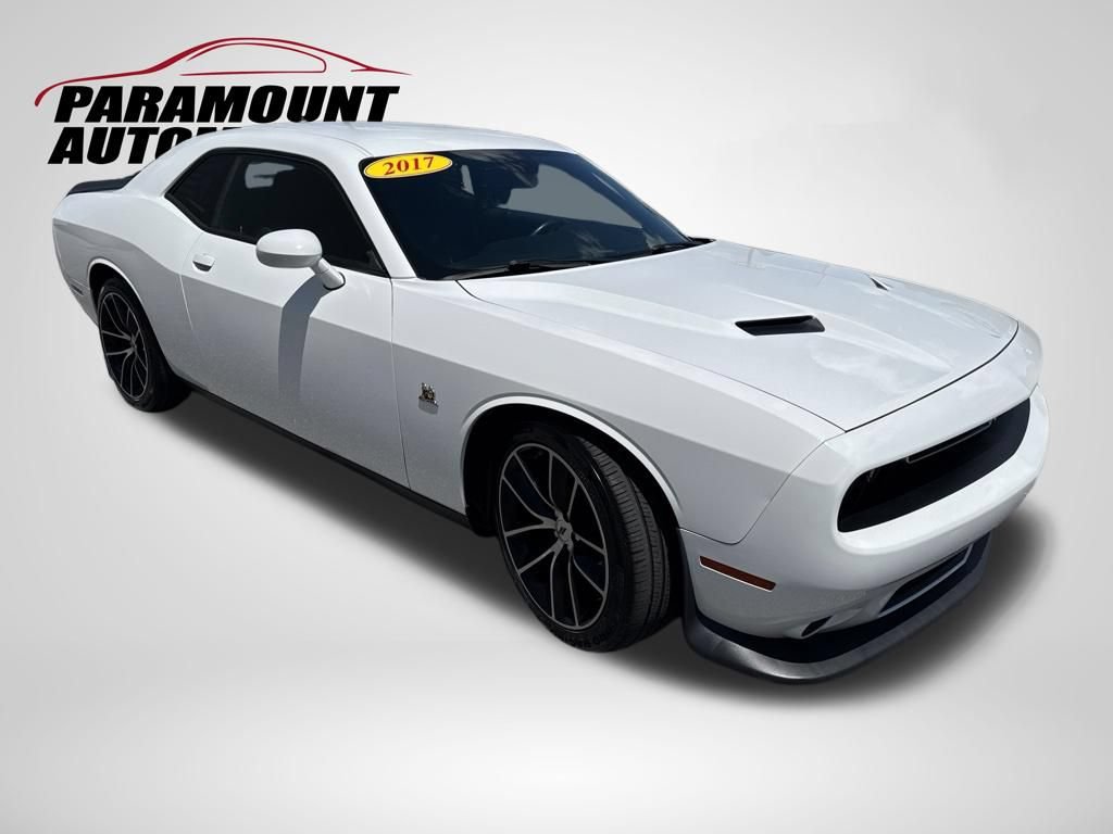 Used 2017 Dodge Challenger R/T Scat Pack RWD image 3