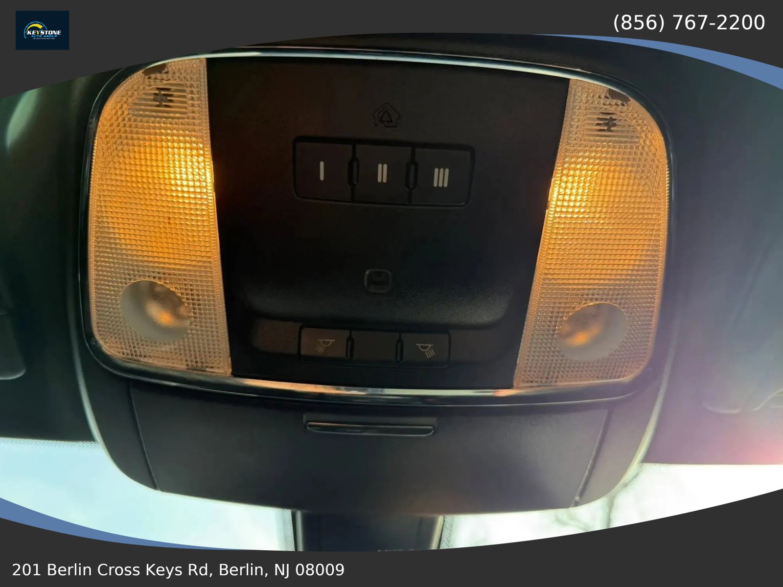 Used 2019 Chrysler 300 S image 30