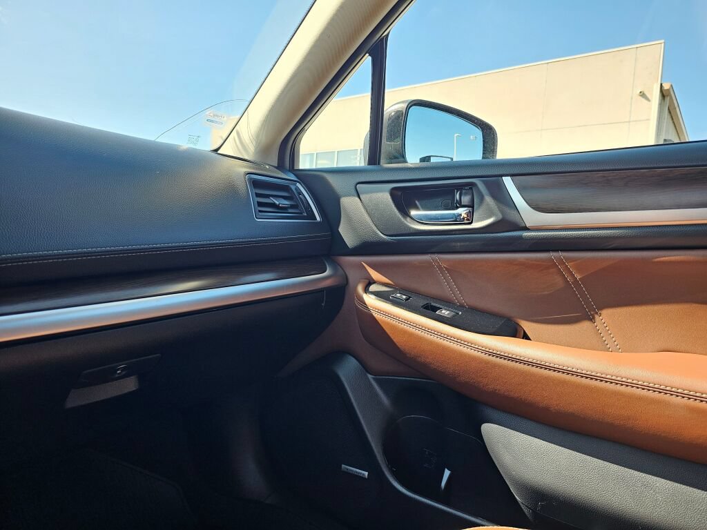 Used 2018 Subaru Outback 2.5i Touring w/ Popular Package #3 AWD/4WD image 27